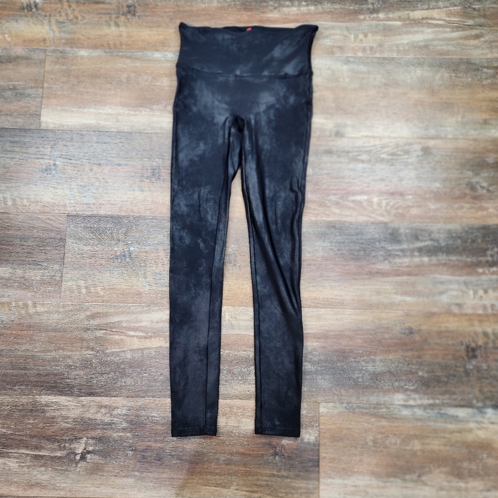 Spanx Faux Leather Leggings Size Medium